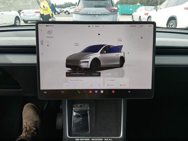 2026 TESLA MODEL Y