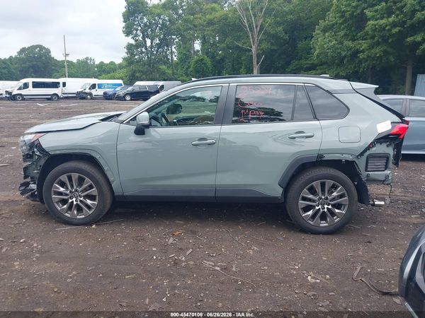 2022 TOYOTA RAV4 XLE PREMIUM