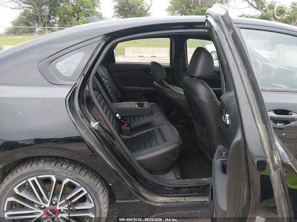 2022 KIA FORTE GT