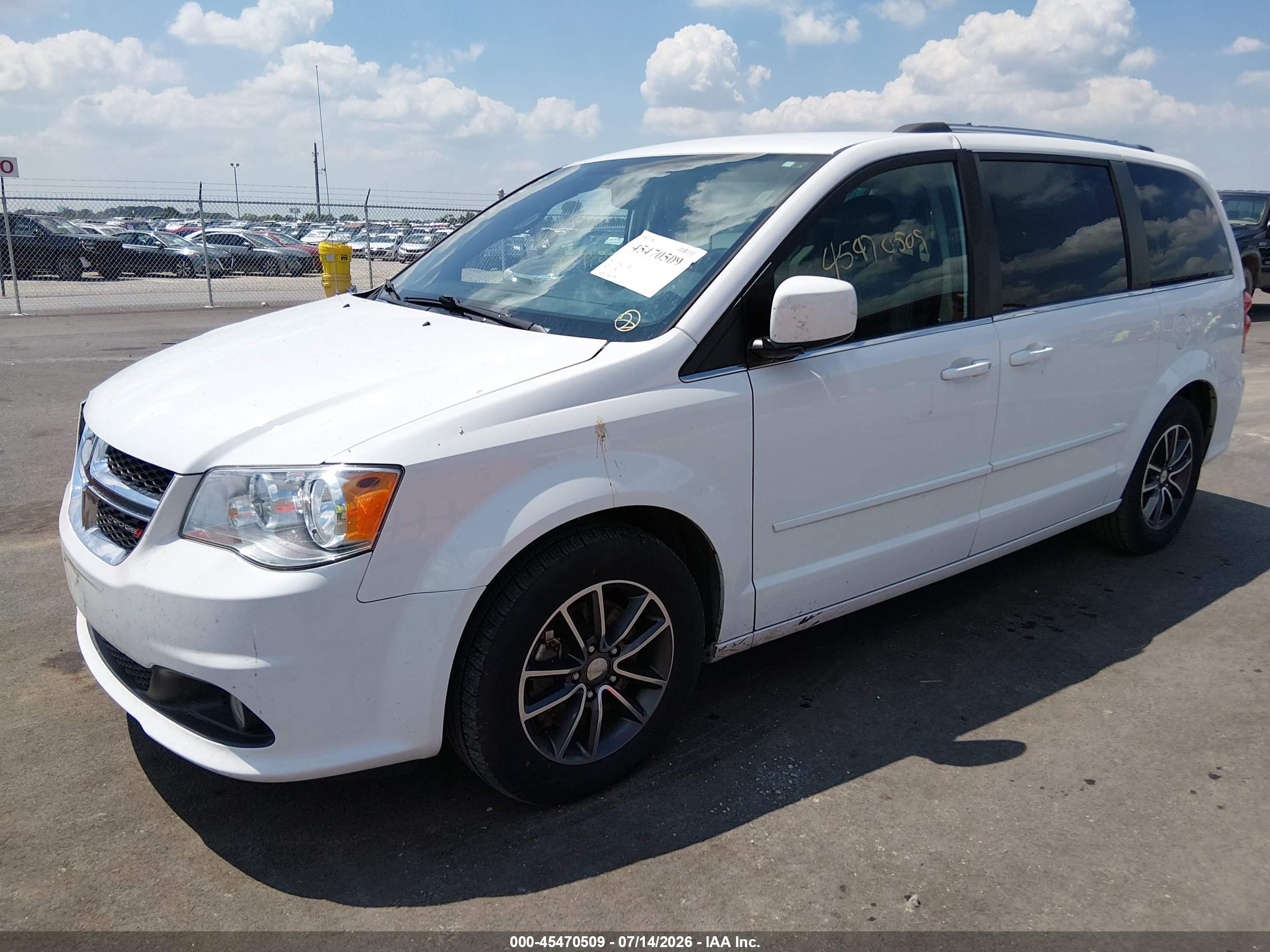 2017 DODGE GRAND CARAVAN SXT — I2