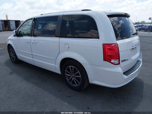 2017 DODGE GRAND CARAVAN SXT — I3