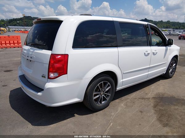 2017 DODGE GRAND CARAVAN SXT — I4