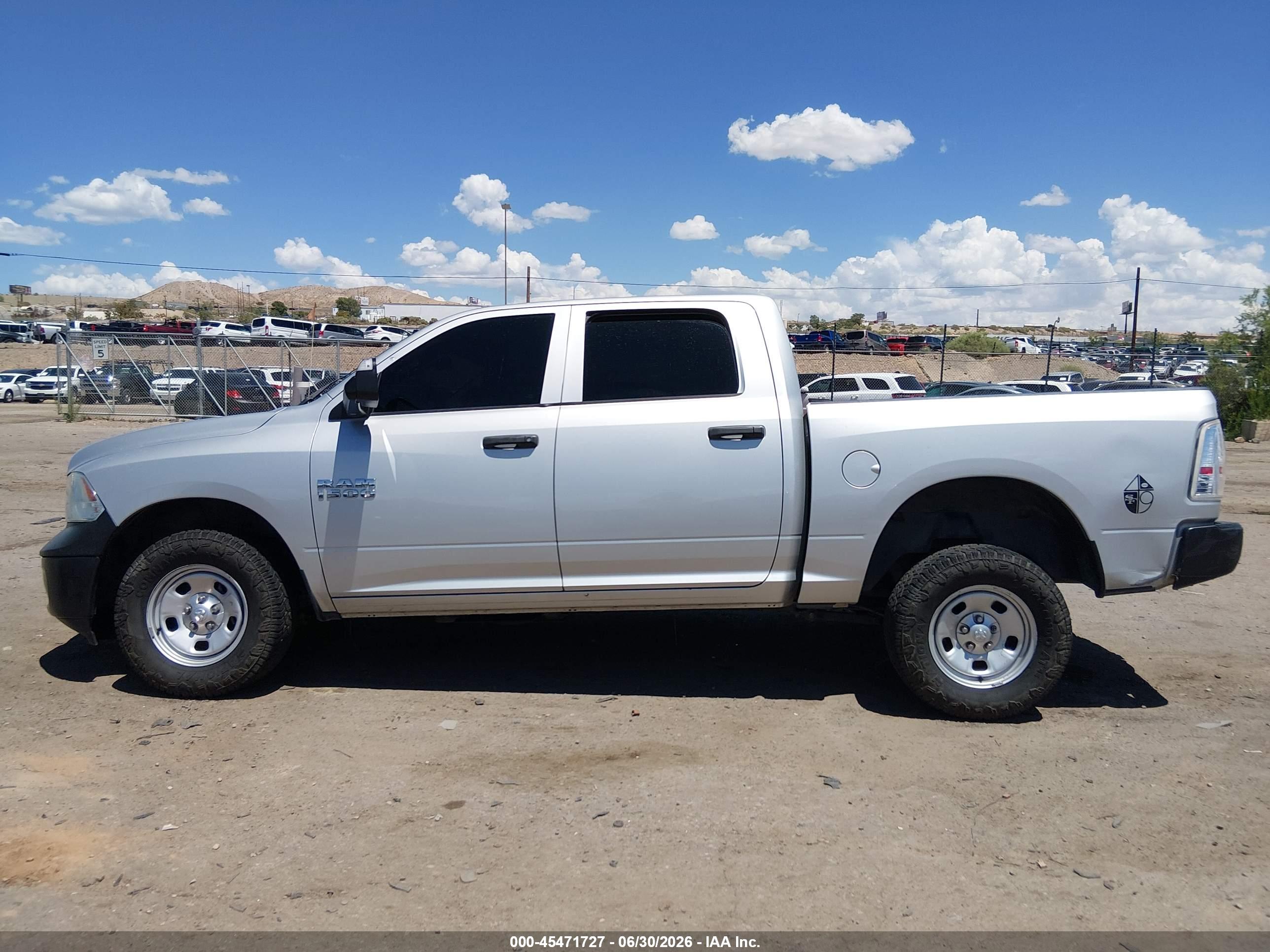 2017 RAM 1500 TRADESMAN  4X4 5'7 BOX