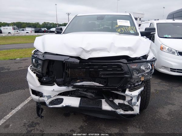 2022 RAM 1500 BIG HORN  4X4 6'4 BOX