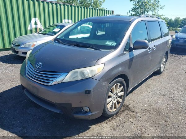 2012 TOYOTA SIENNA LIMITED 7 PASSENGER
