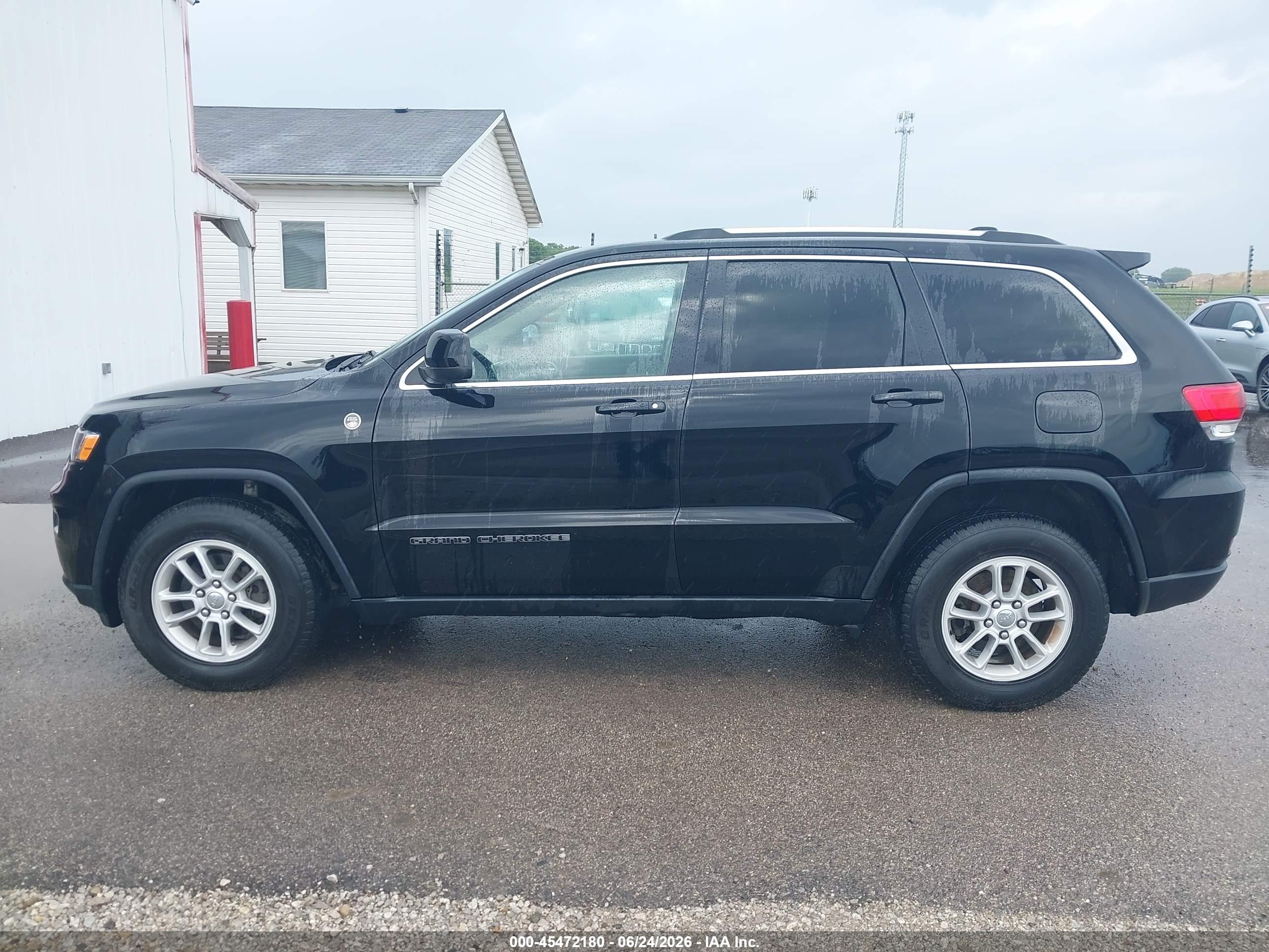 2019 JEEP GRAND CHEROKEE LAREDO E 4X4