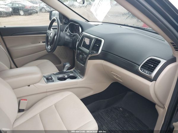 2019 JEEP GRAND CHEROKEE LAREDO E 4X4