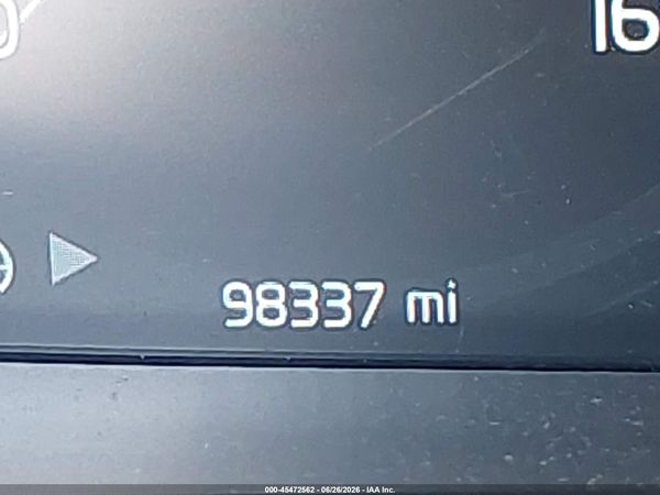 2017 VOLVO XC90 T6 MOMENTUM
