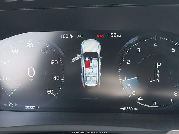2017 VOLVO XC90 T6 MOMENTUM