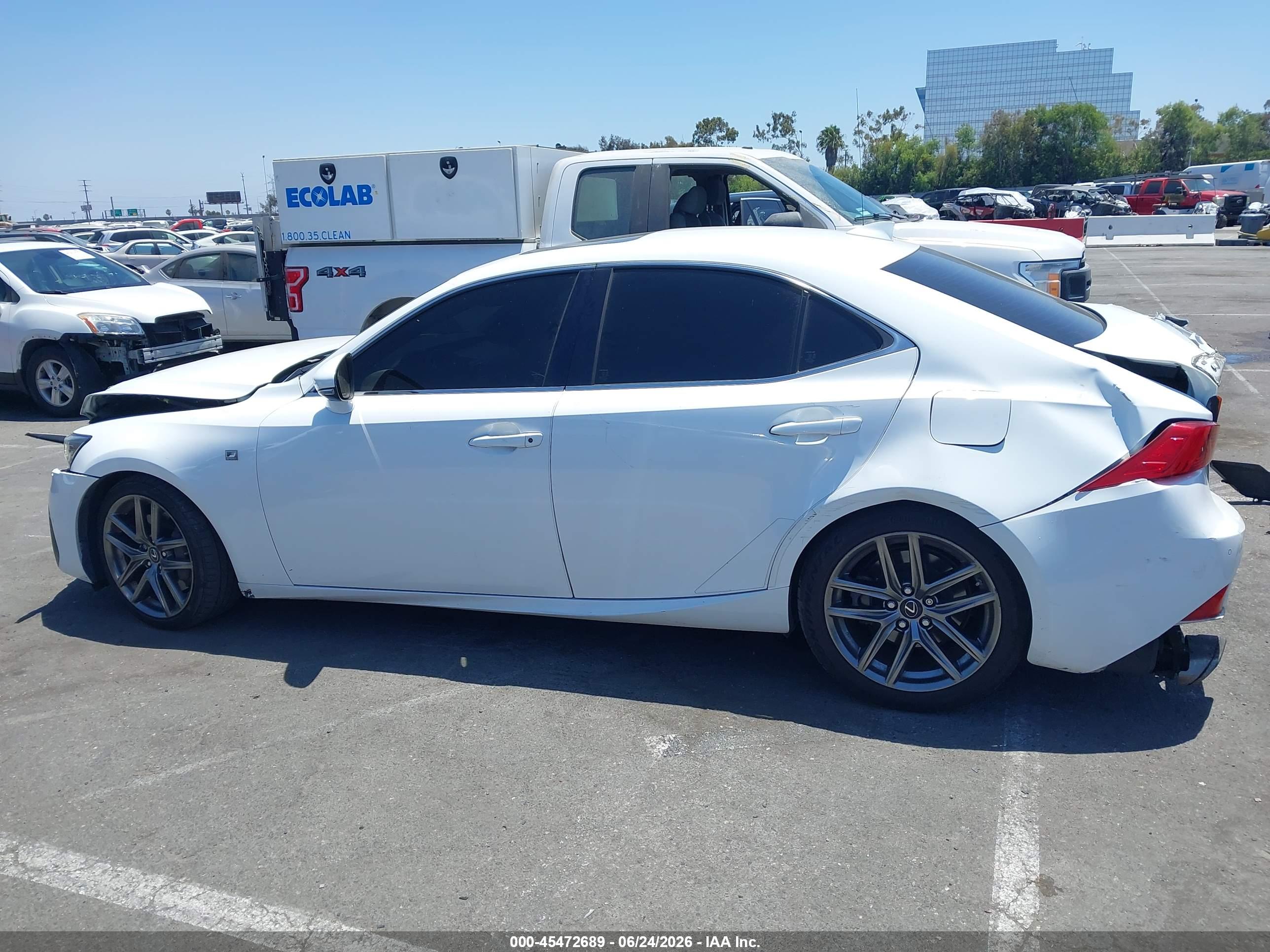 2018 LEXUS IS 300