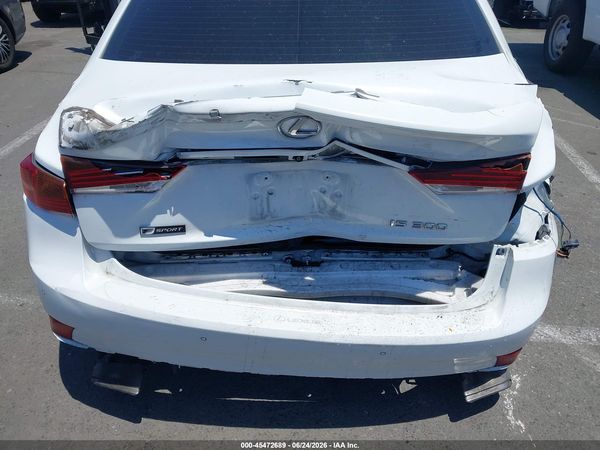 2018 LEXUS IS 300