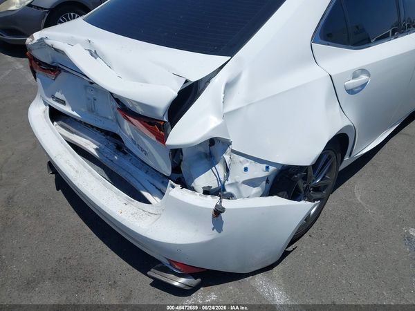 2018 LEXUS IS 300