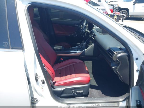 2018 LEXUS IS 300