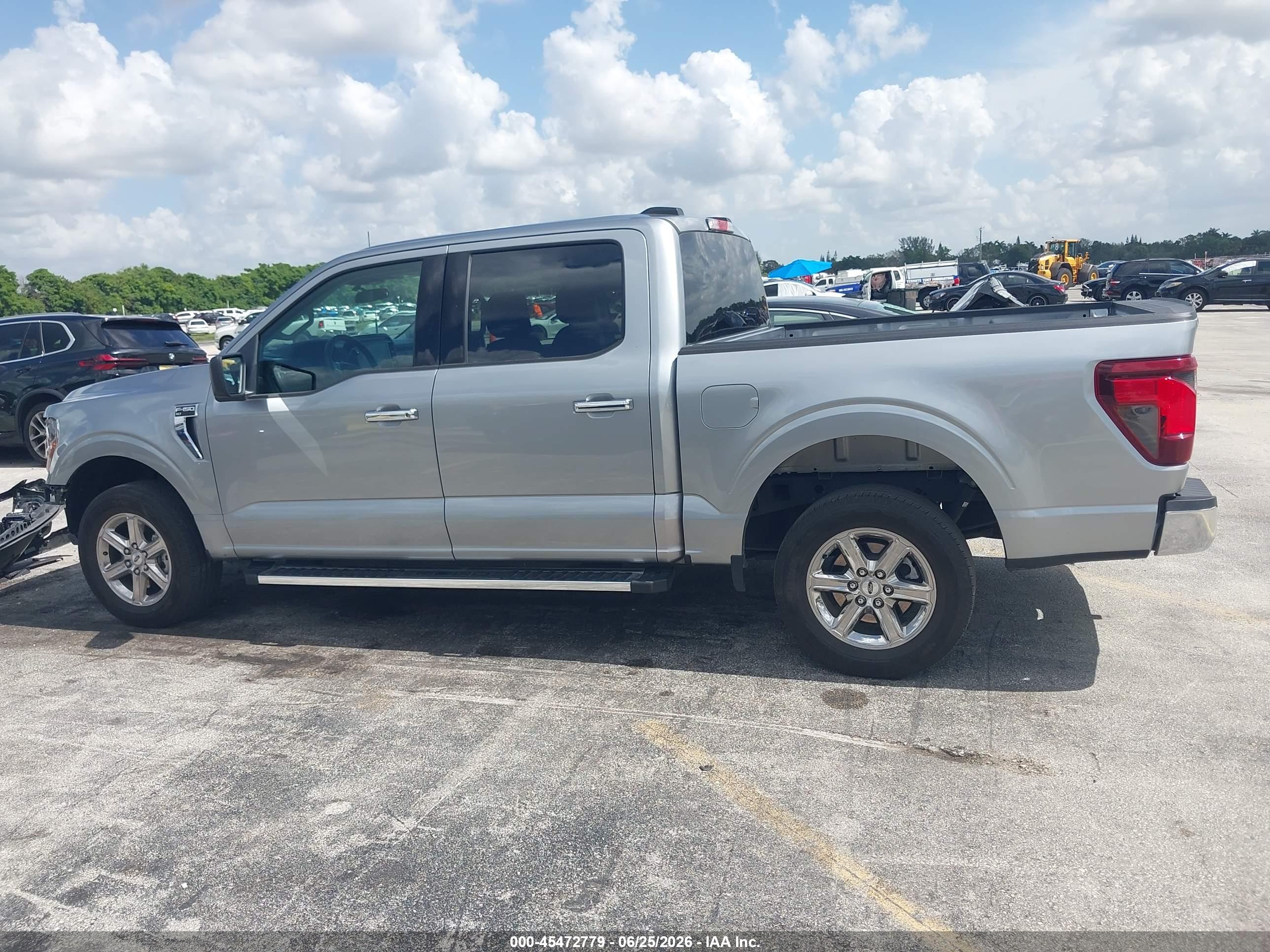 2025 FORD F-150 XLT