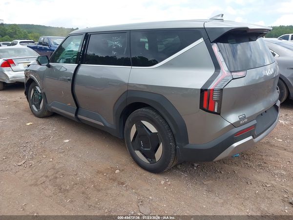 2024 KIA EV9 LIGHT LONG RANGE