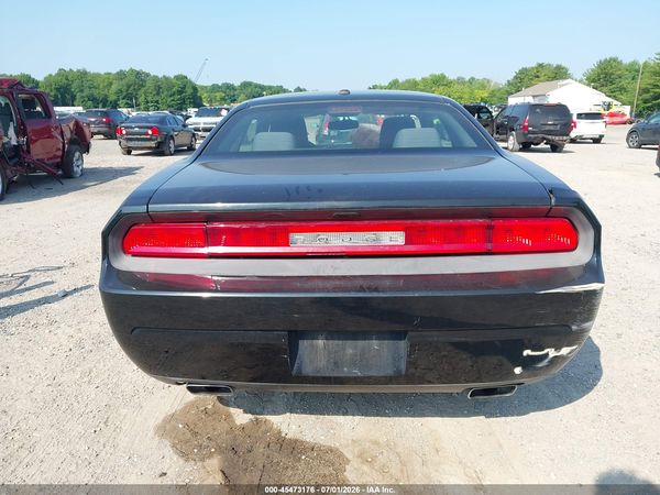 2012 DODGE CHALLENGER SXT