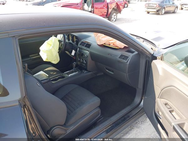 2012 DODGE CHALLENGER SXT