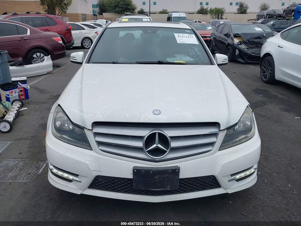 2013 MERCEDES-BENZ C 250 SPORT