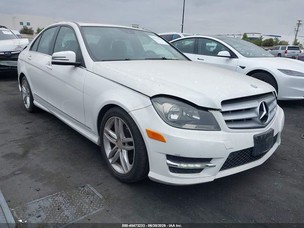 2013 MERCEDES-BENZ C 250 SPORT