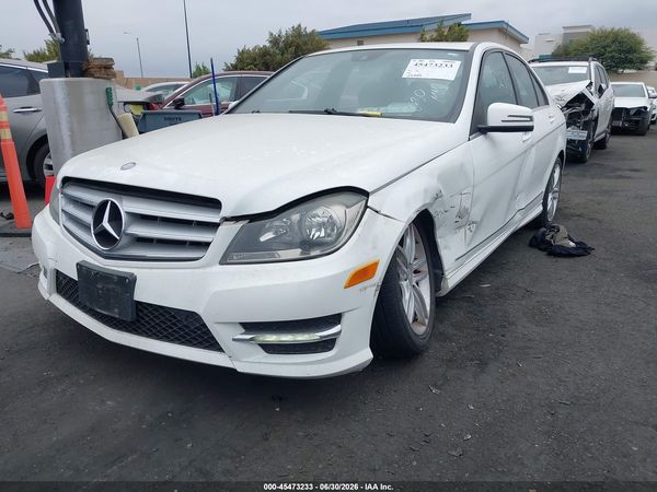 2013 MERCEDES-BENZ C 250 SPORT
