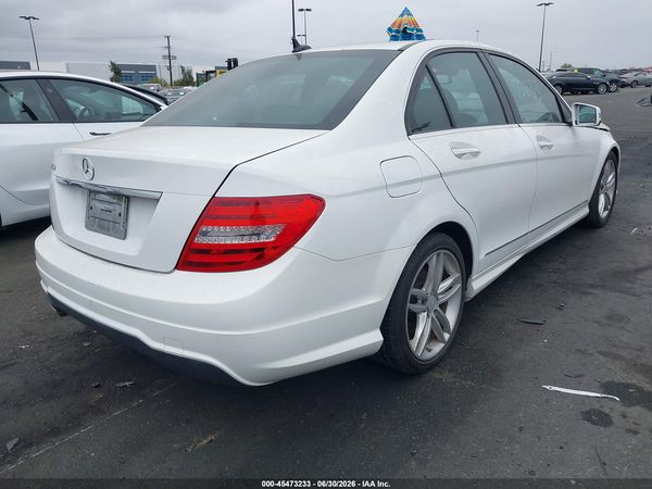 2013 MERCEDES-BENZ C 250 SPORT