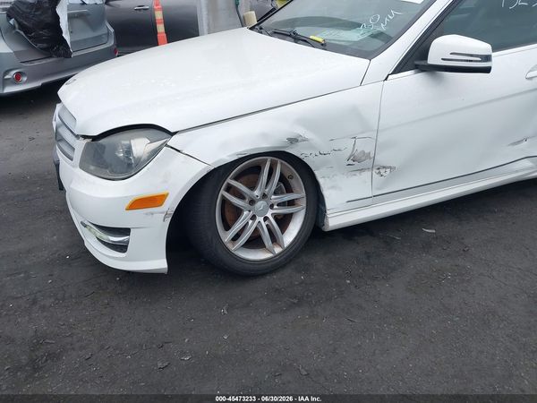 2013 MERCEDES-BENZ C 250 SPORT