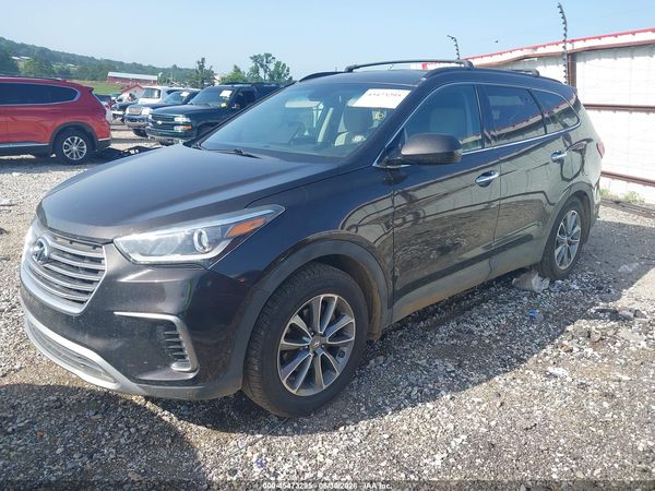 2017 HYUNDAI SANTA FE SE