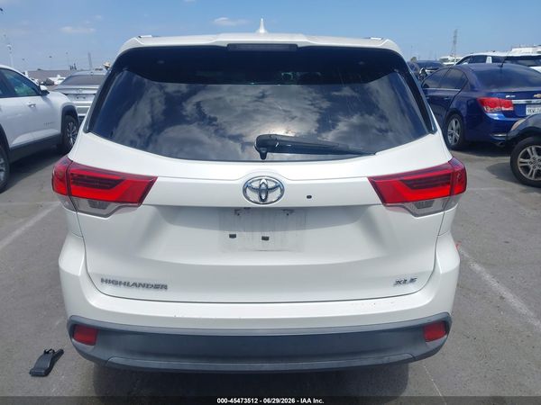 2018 TOYOTA HIGHLANDER XLE