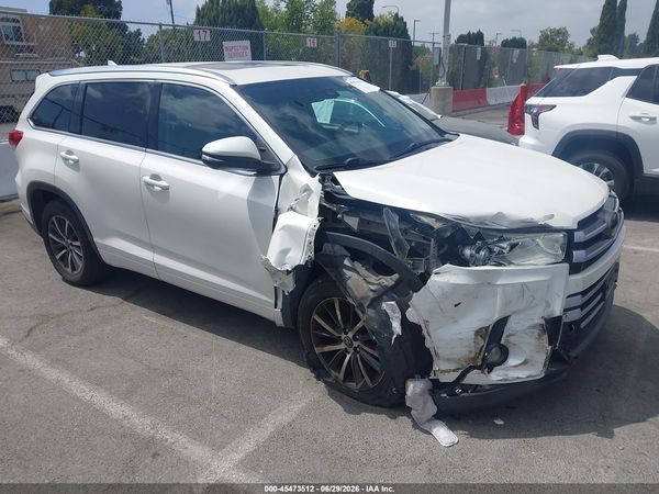 2018 TOYOTA HIGHLANDER XLE