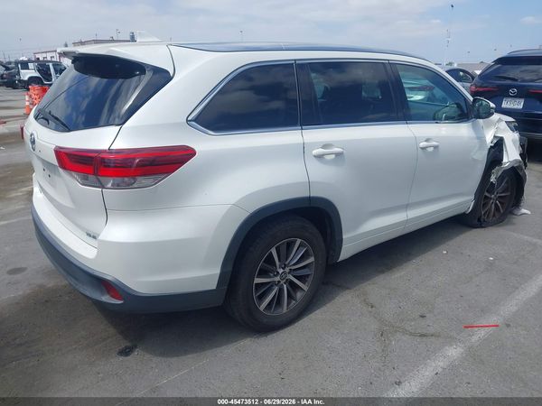 2018 TOYOTA HIGHLANDER XLE