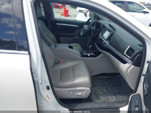2018 TOYOTA HIGHLANDER XLE