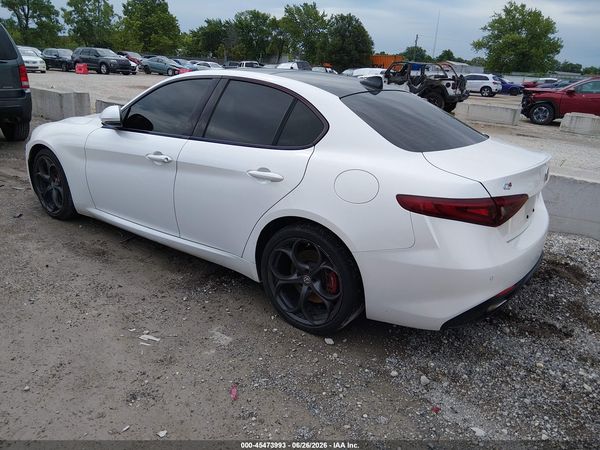 2018 ALFA ROMEO GIULIA TI SPORT AWD