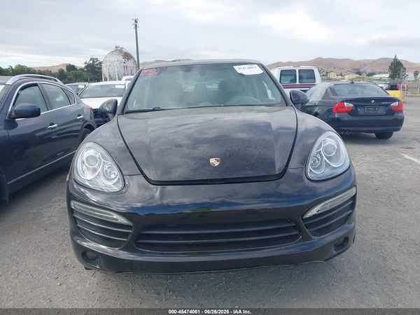2012 PORSCHE CAYENNE