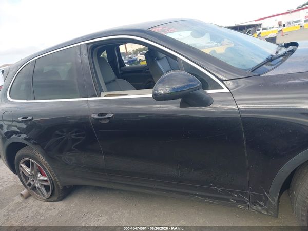 2012 PORSCHE CAYENNE