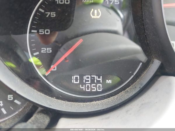 2012 PORSCHE CAYENNE