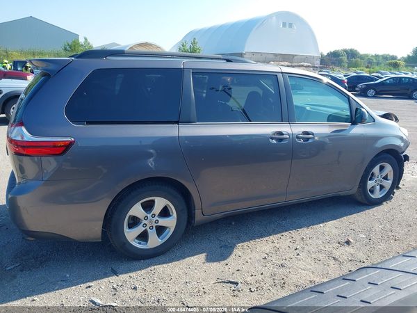 2016 TOYOTA SIENNA LE 8 PASSENGER