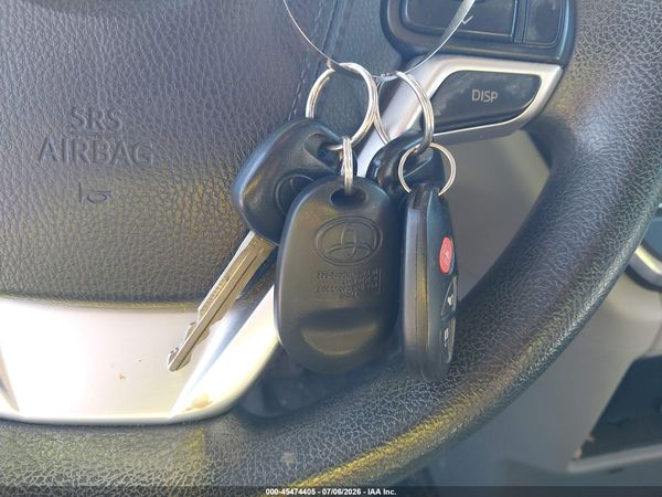 2016 TOYOTA SIENNA LE 8 PASSENGER