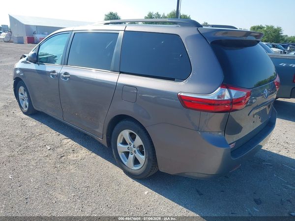 2016 TOYOTA SIENNA LE 8 PASSENGER