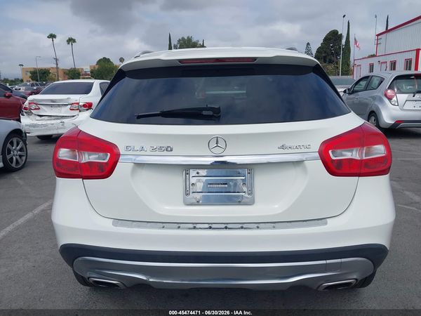 2017 MERCEDES-BENZ GLA 250 4MATIC