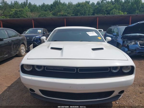 2016 DODGE CHALLENGER SXT