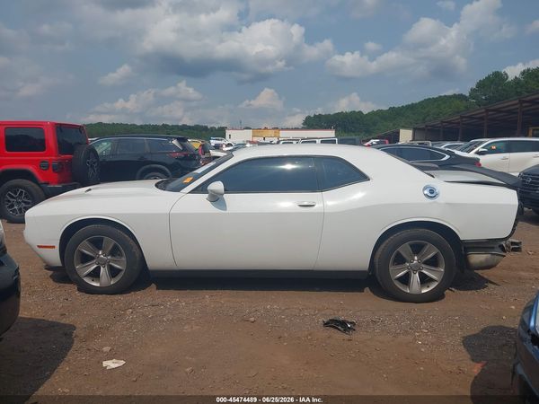 2016 DODGE CHALLENGER SXT