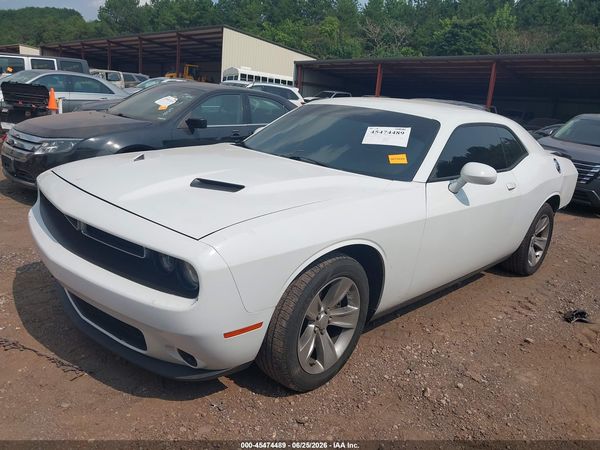 2016 DODGE CHALLENGER SXT
