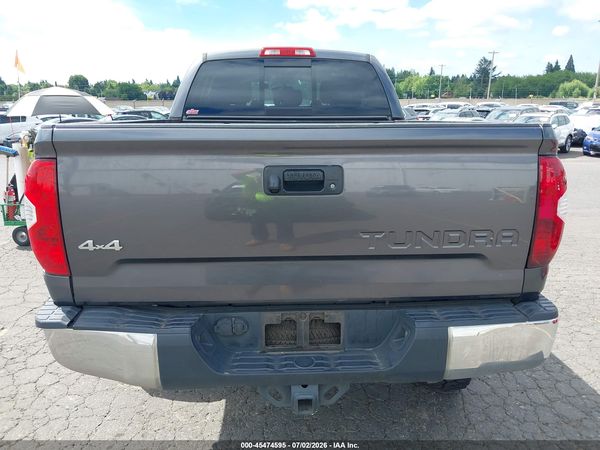 2017 TOYOTA TUNDRA SR5 5.7L V8