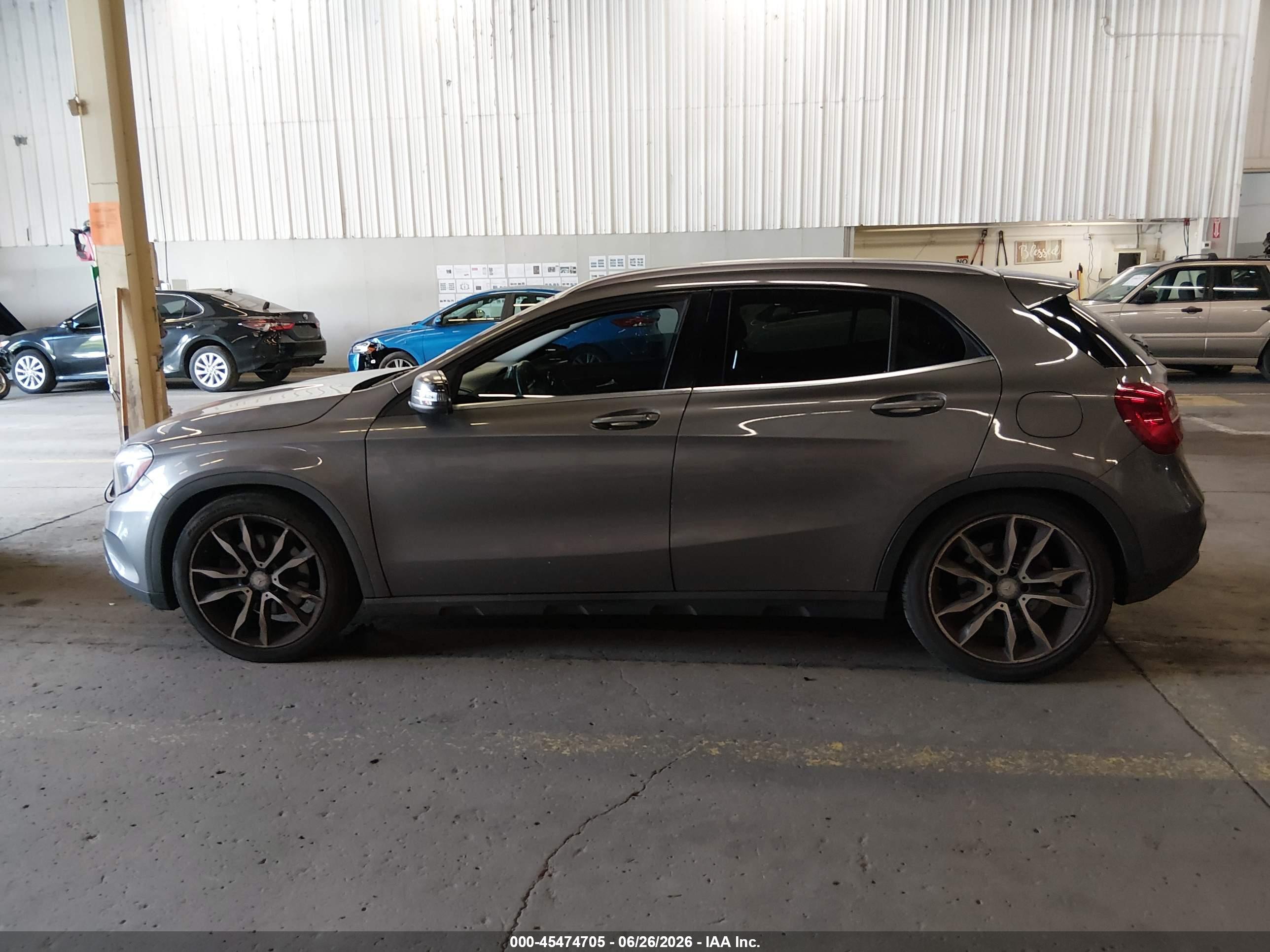 2015 MERCEDES-BENZ GLA 250 4MATIC