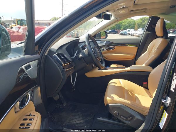 2016 VOLVO XC90 SV42 Momentum