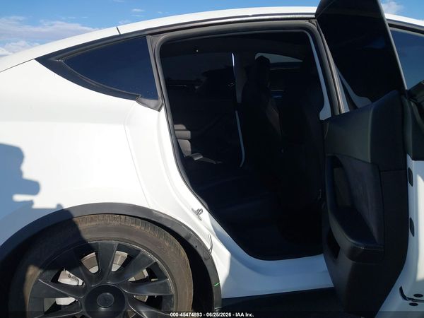 2020 TESLA MODEL Y