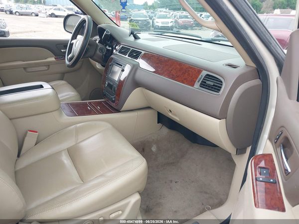 2013 CHEVROLET SUBURBAN LTZ — I5