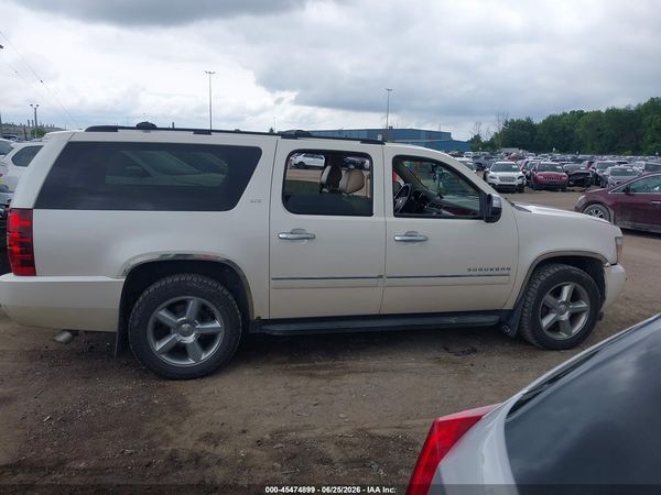 2013 CHEVROLET SUBURBAN LTZ — I116