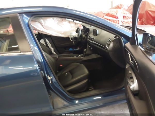 2017 MAZDA MAZDA3 GRAND TOURING