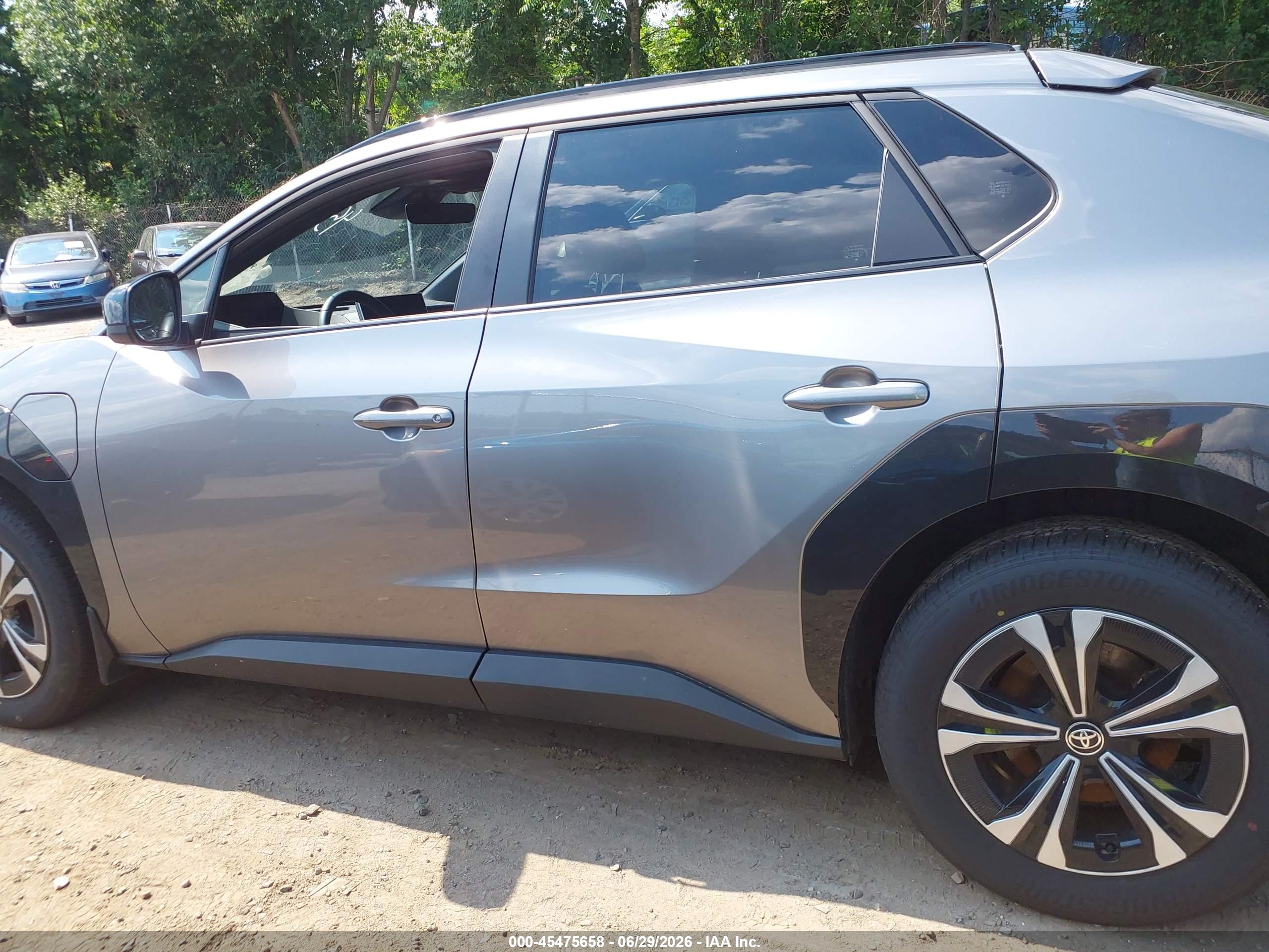 2024 TOYOTA BZ4X XLE